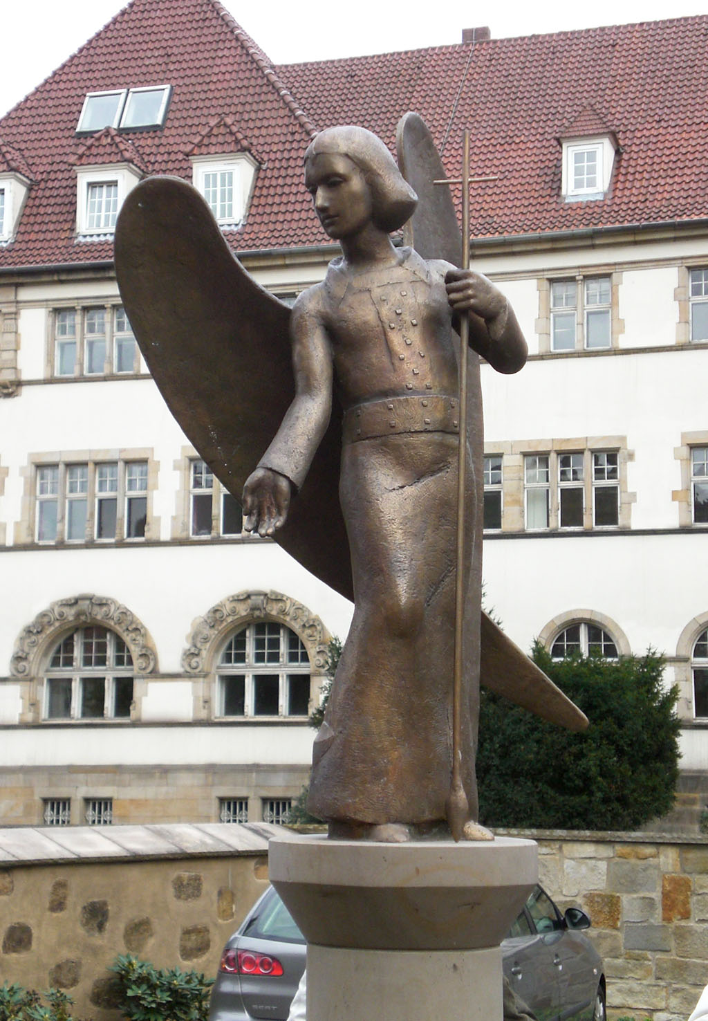 Bronze: St. Michael (c) Astrid Mulch